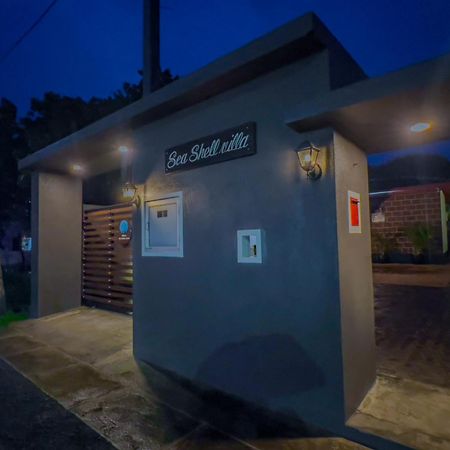 Sea Shell Villa Hikkaduwa 2 Separate Cabanas Ocean Front Villa Ngoại thất bức ảnh