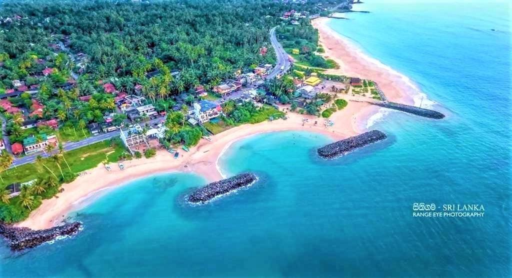 Sea Shell Villa Hikkaduwa 2 Separate Cabanas Ocean Front Villa Ngoại thất bức ảnh