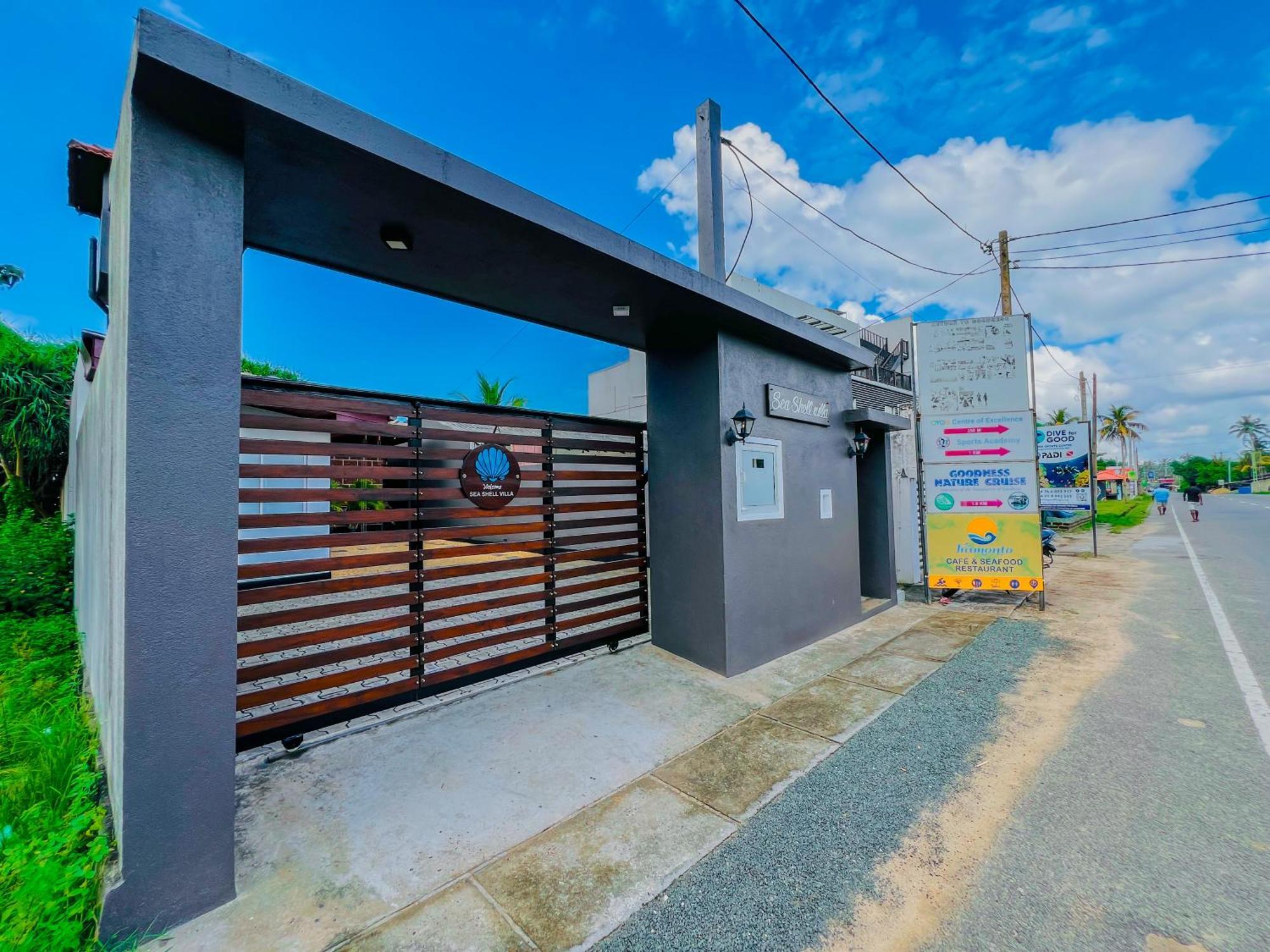Sea Shell Villa Hikkaduwa 2 Separate Cabanas Ocean Front Villa Ngoại thất bức ảnh