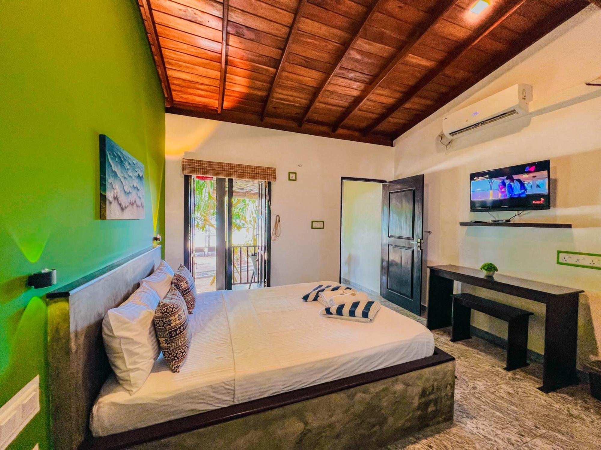Sea Shell Villa Hikkaduwa 2 Separate Cabanas Ocean Front Villa Ngoại thất bức ảnh