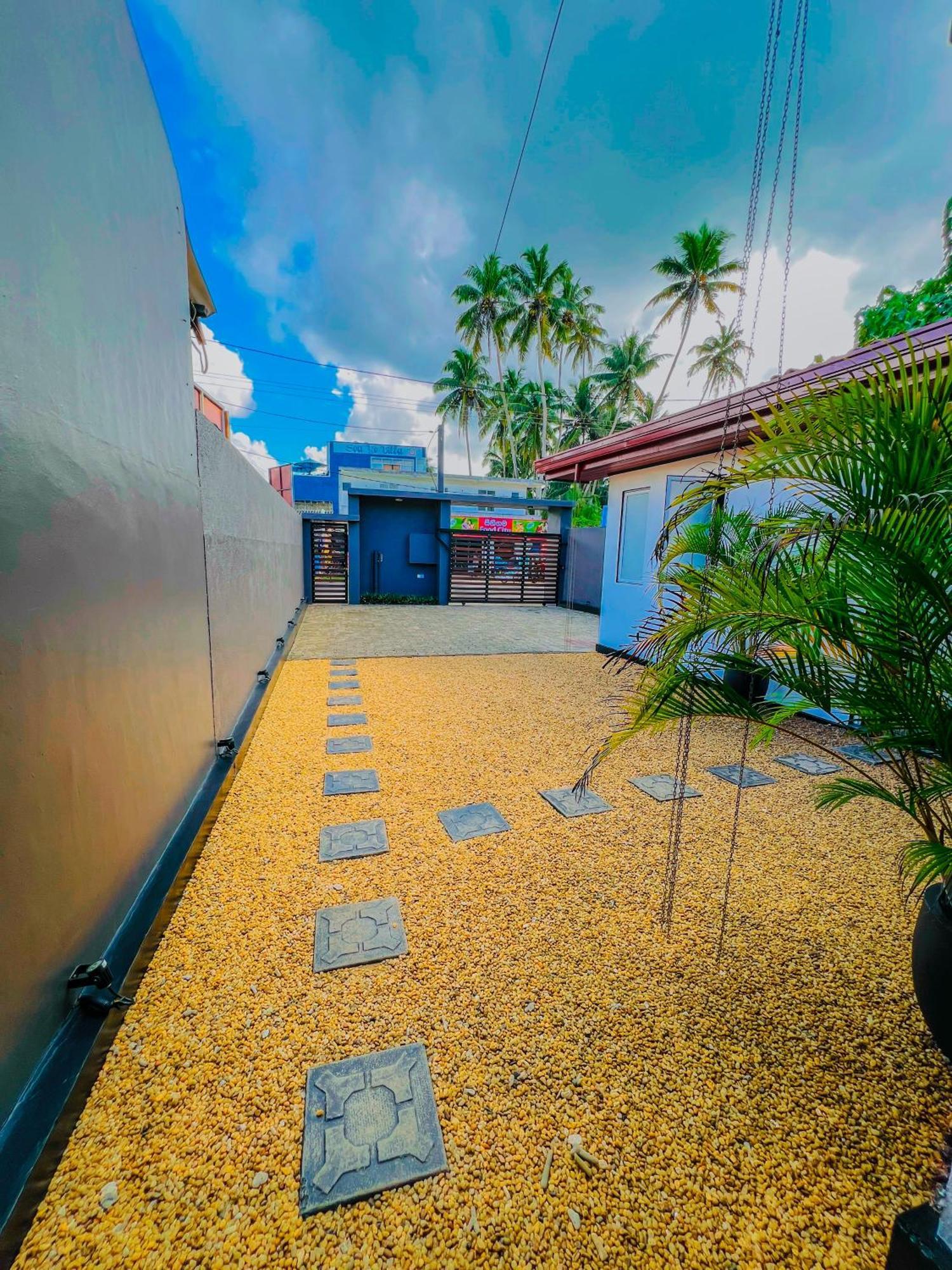 Sea Shell Villa Hikkaduwa 2 Separate Cabanas Ocean Front Villa Ngoại thất bức ảnh